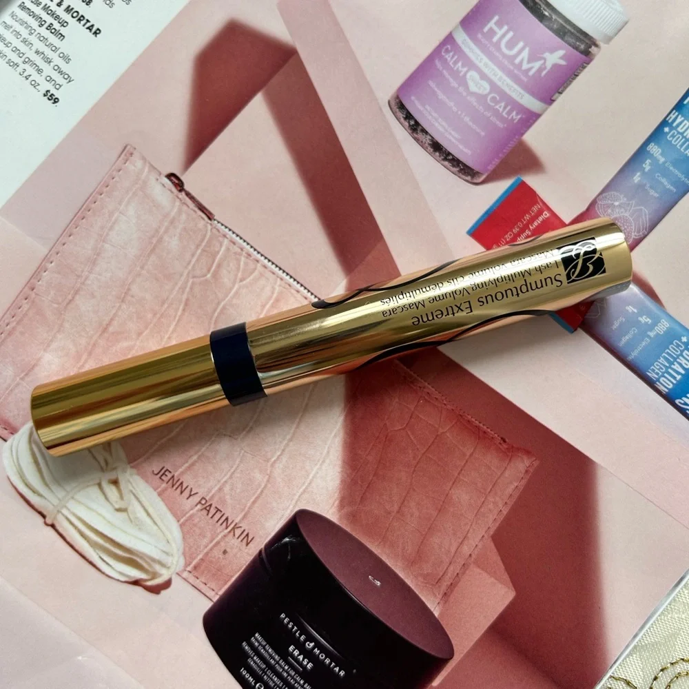 Estee Lauder Sumptuous Extreme Mascara - 01 Extreme Black full size without box